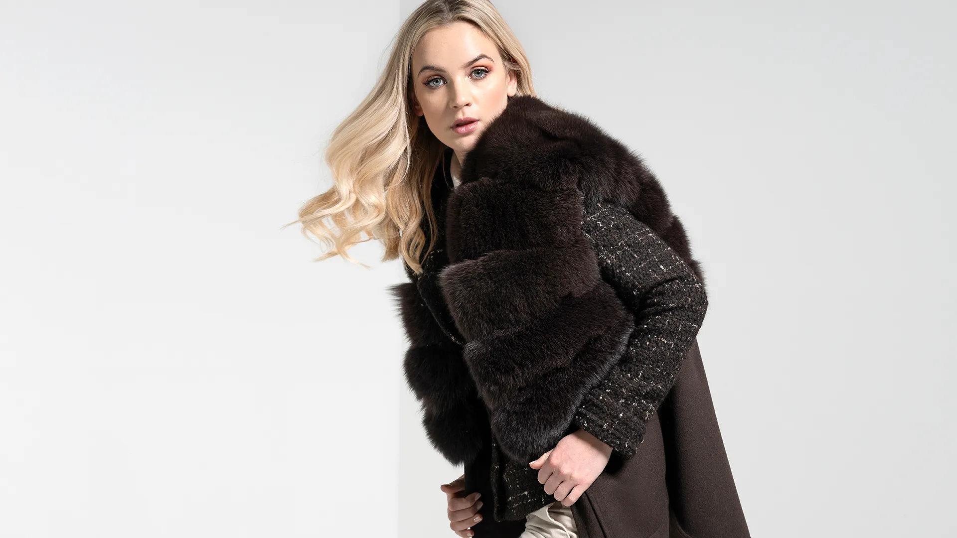 <p>
	Autumn - Winter 24/25 collections</p>
